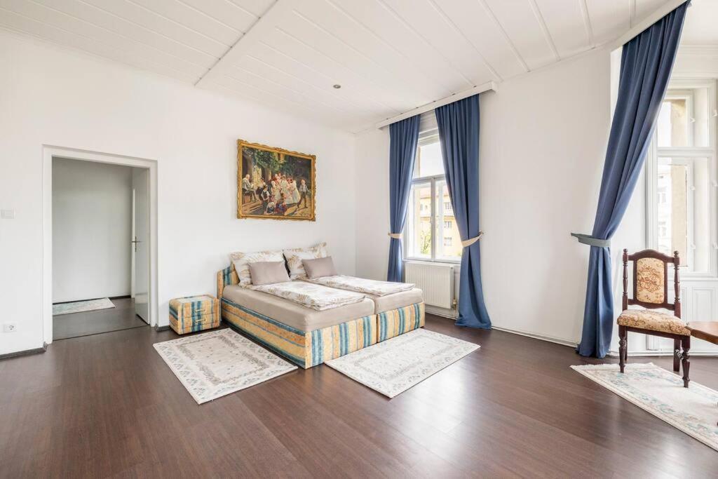 Charming Spacious Apartment فيينا المظهر الخارجي الصورة